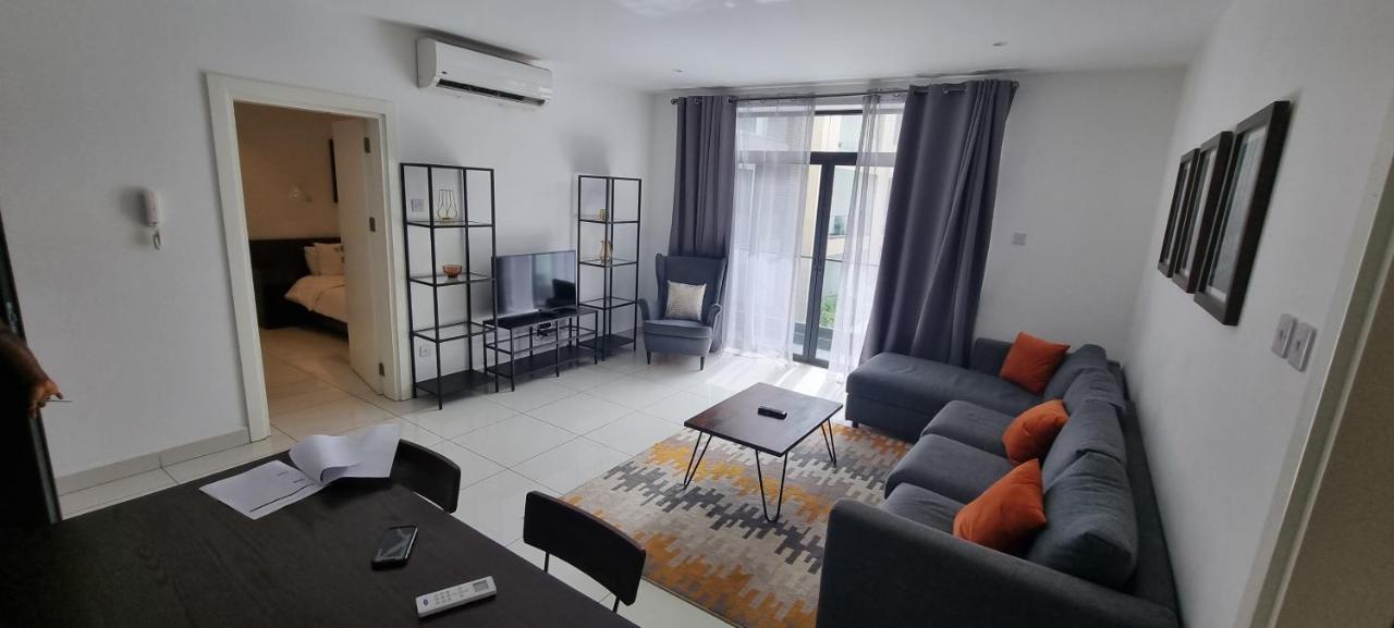 Embassy Gardens Luxury Suites Cpg Акра Екстериор снимка