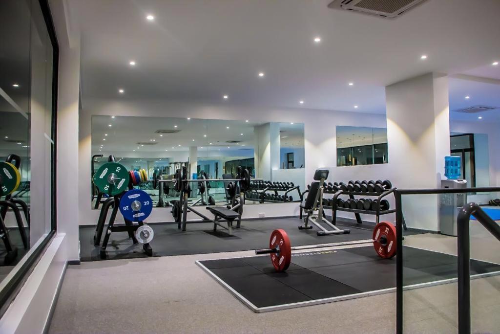 Embassy Gardens Luxury Suites Cpg Акра Екстериор снимка