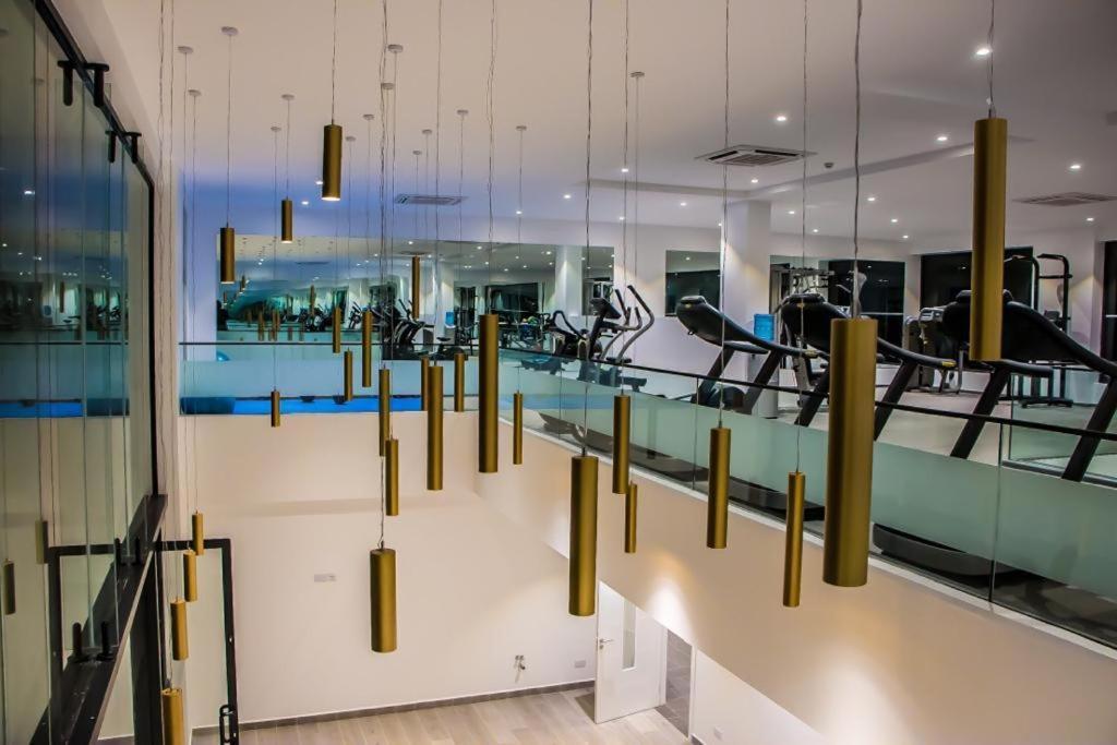 Embassy Gardens Luxury Suites Cpg Акра Екстериор снимка