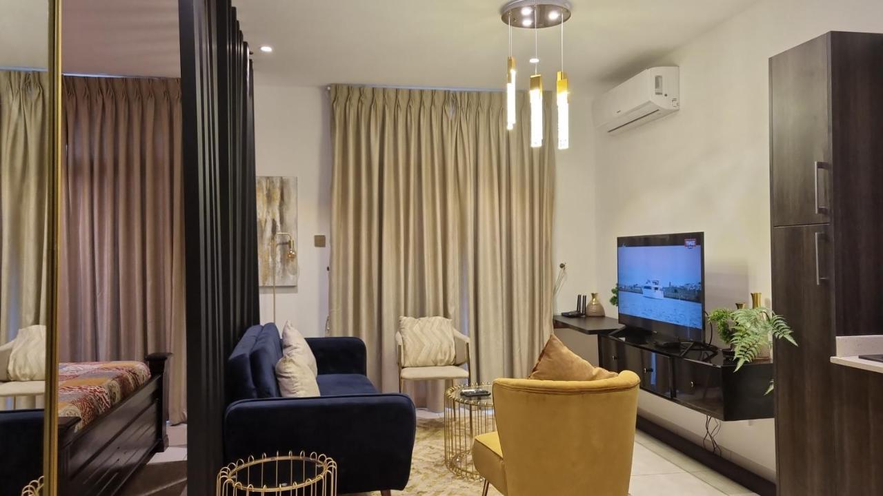 Embassy Gardens Luxury Suites Cpg Акра Екстериор снимка