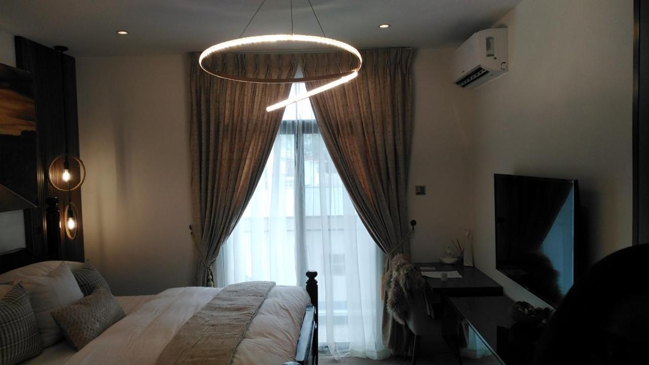 Embassy Gardens Luxury Suites Cpg Акра Екстериор снимка