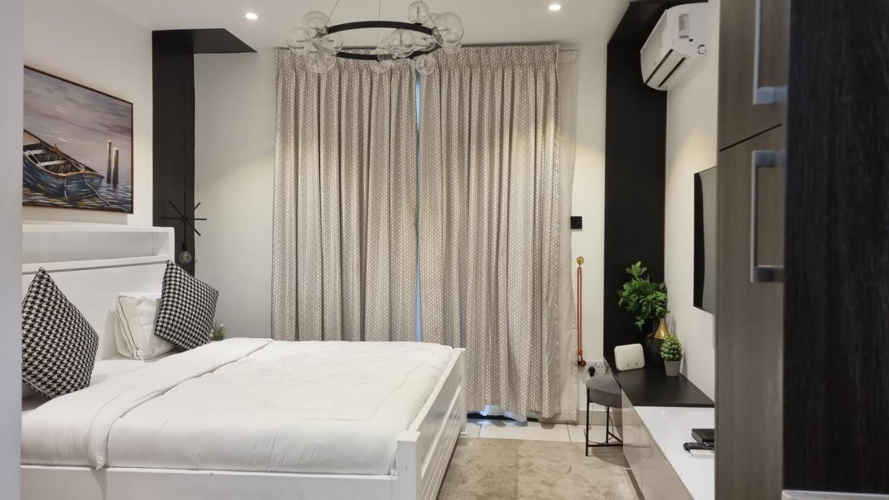 Embassy Gardens Luxury Suites Cpg Акра Екстериор снимка