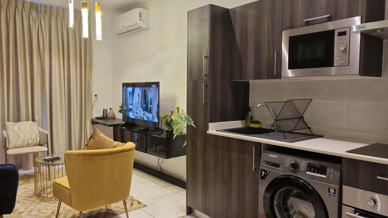 Embassy Gardens Luxury Suites Cpg Акра Екстериор снимка