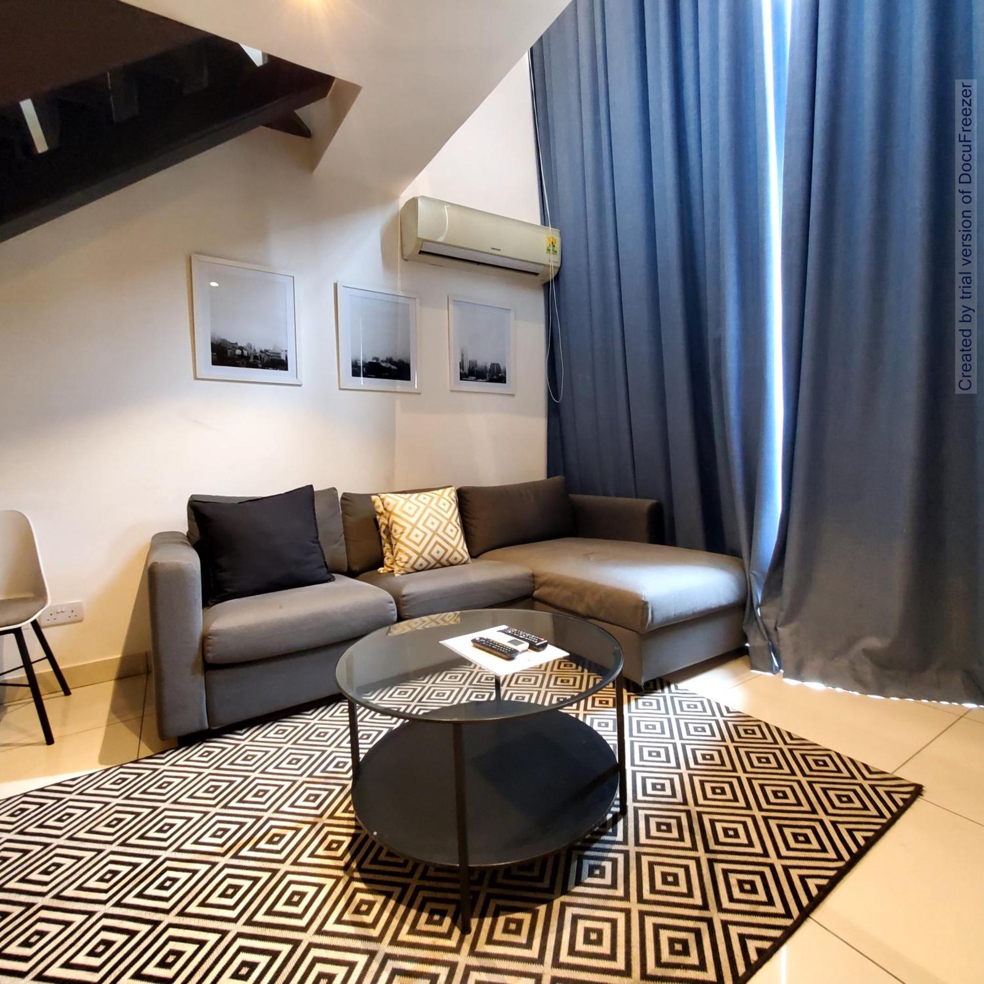 Embassy Gardens Luxury Suites Cpg Акра Екстериор снимка