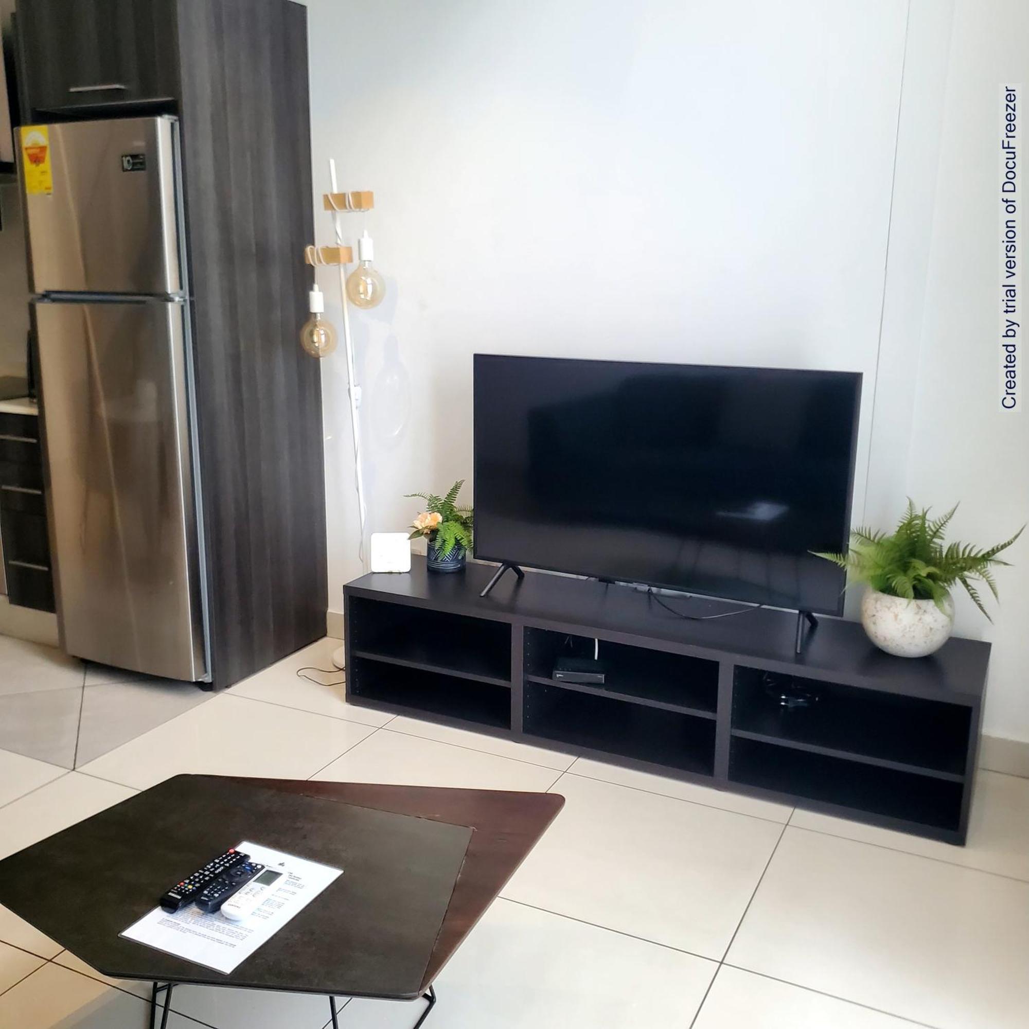 Embassy Gardens Luxury Suites Cpg Акра Екстериор снимка