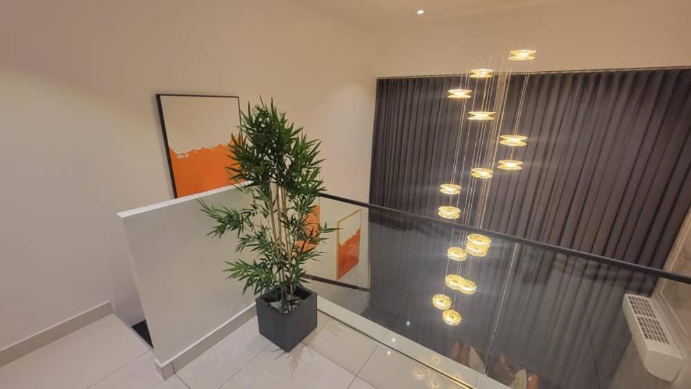 Embassy Gardens Luxury Suites Cpg Акра Екстериор снимка